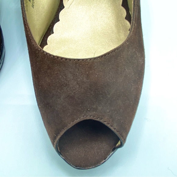 Liz Claiborne Dark Brown Slingback Croc-Embossed Heels and open toe US 9M - Picture 3 of 15